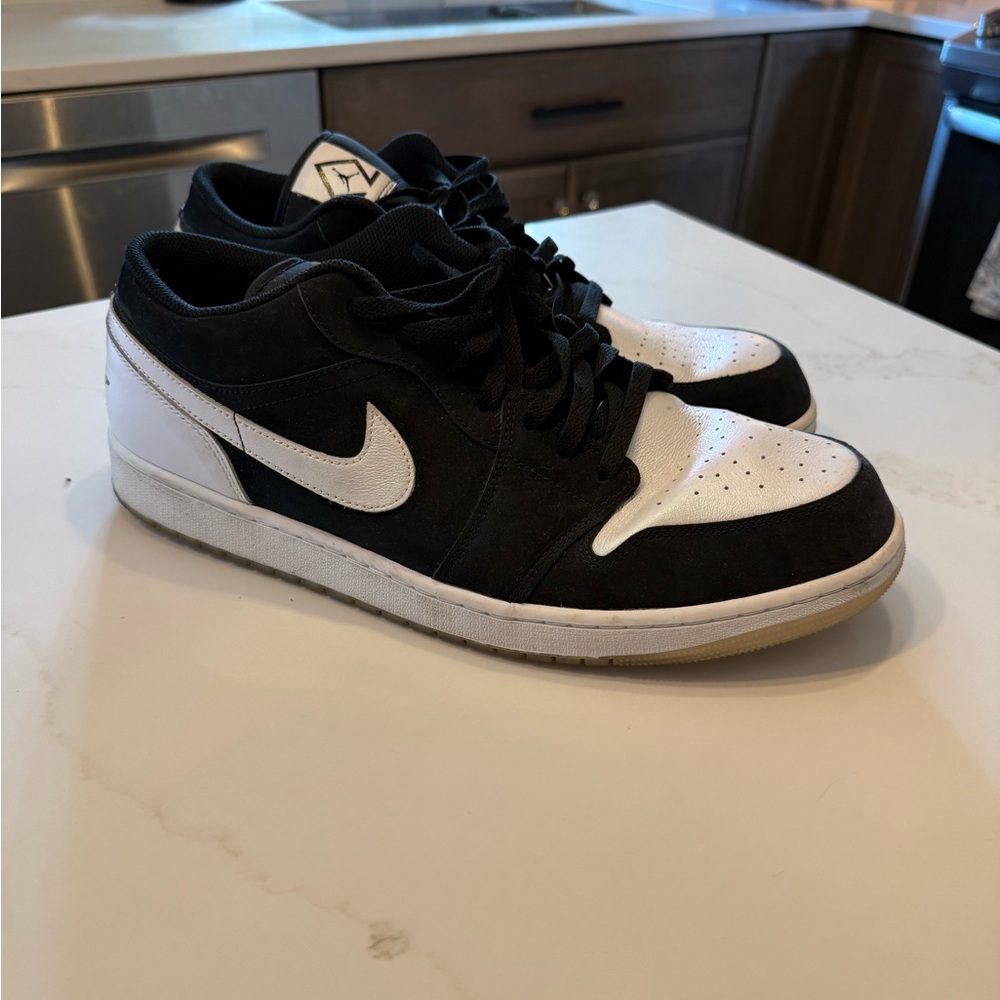 Jordan 1 Low Top Sneakers